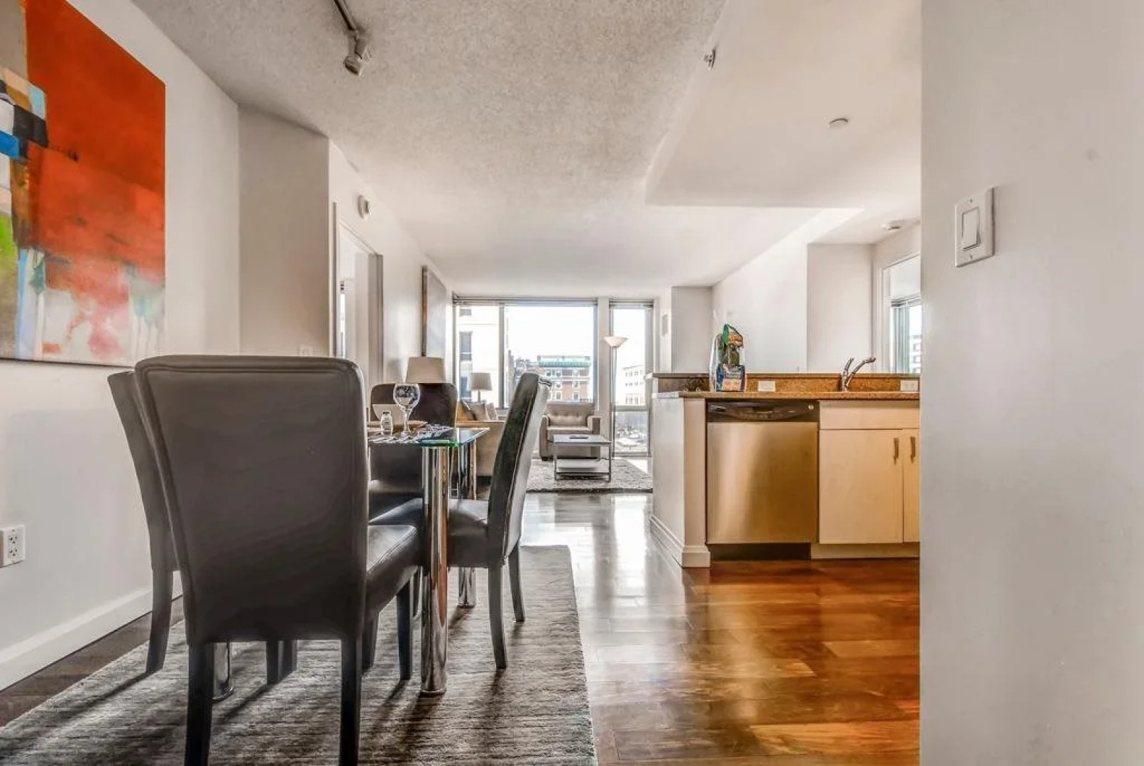 660 Washington Apartments