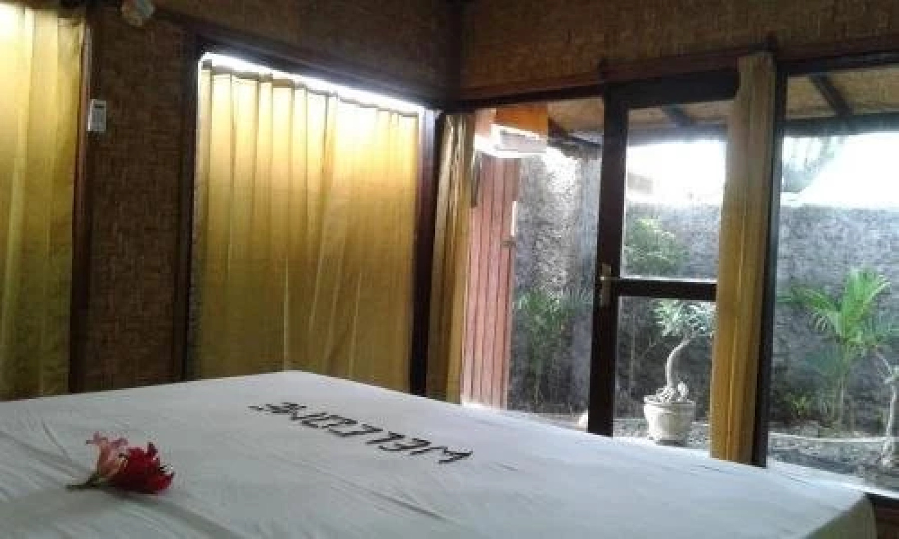 Askat Menjangan Guest House