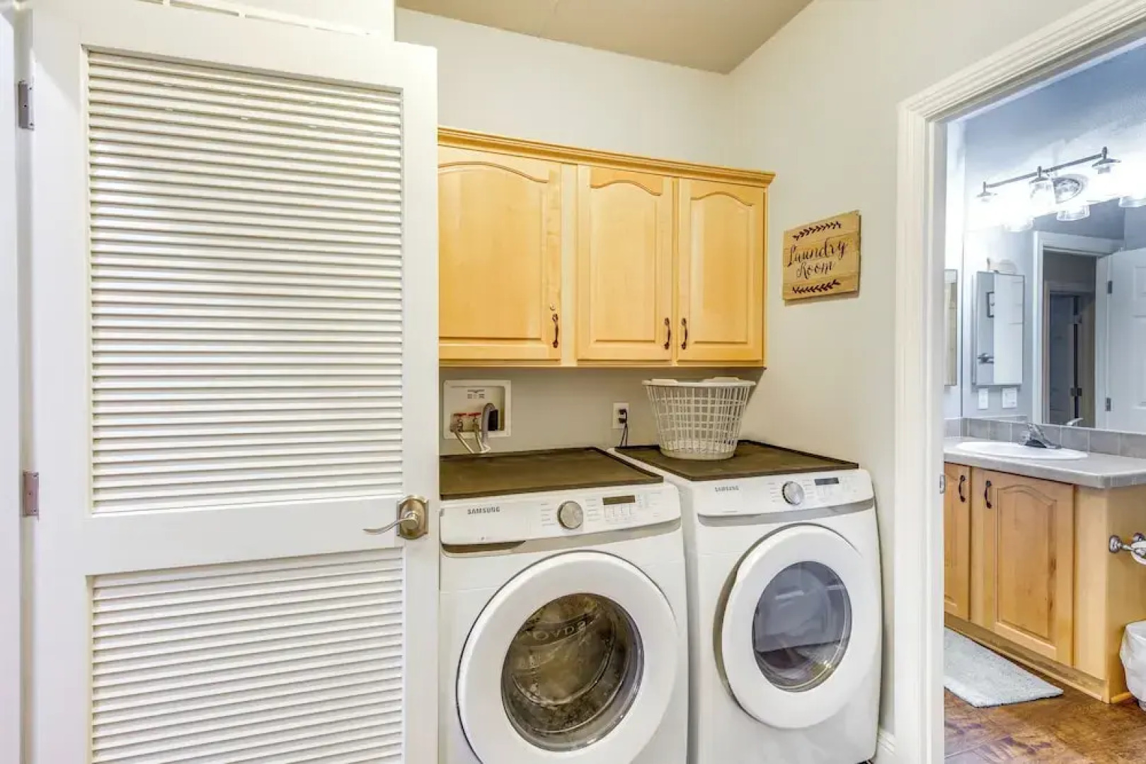 Walk to Colorado River: Needles Gem w/ Pool Access