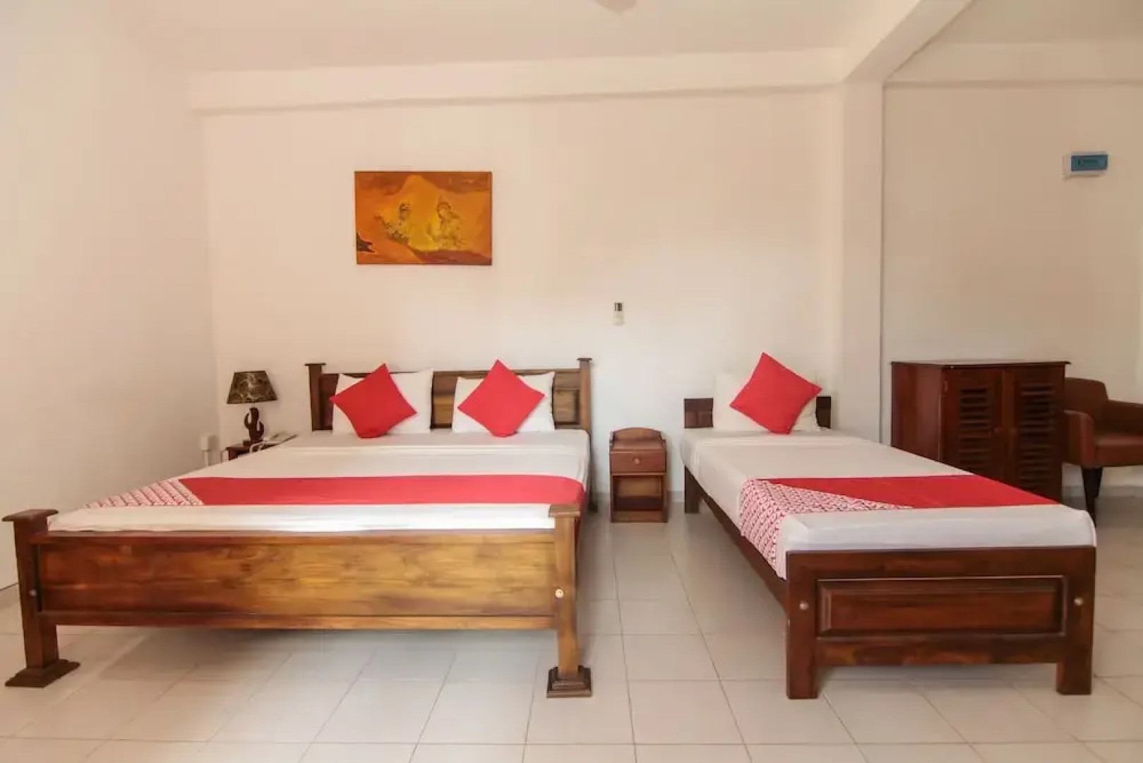 OYO 111 Sea Shine Beach Hotel