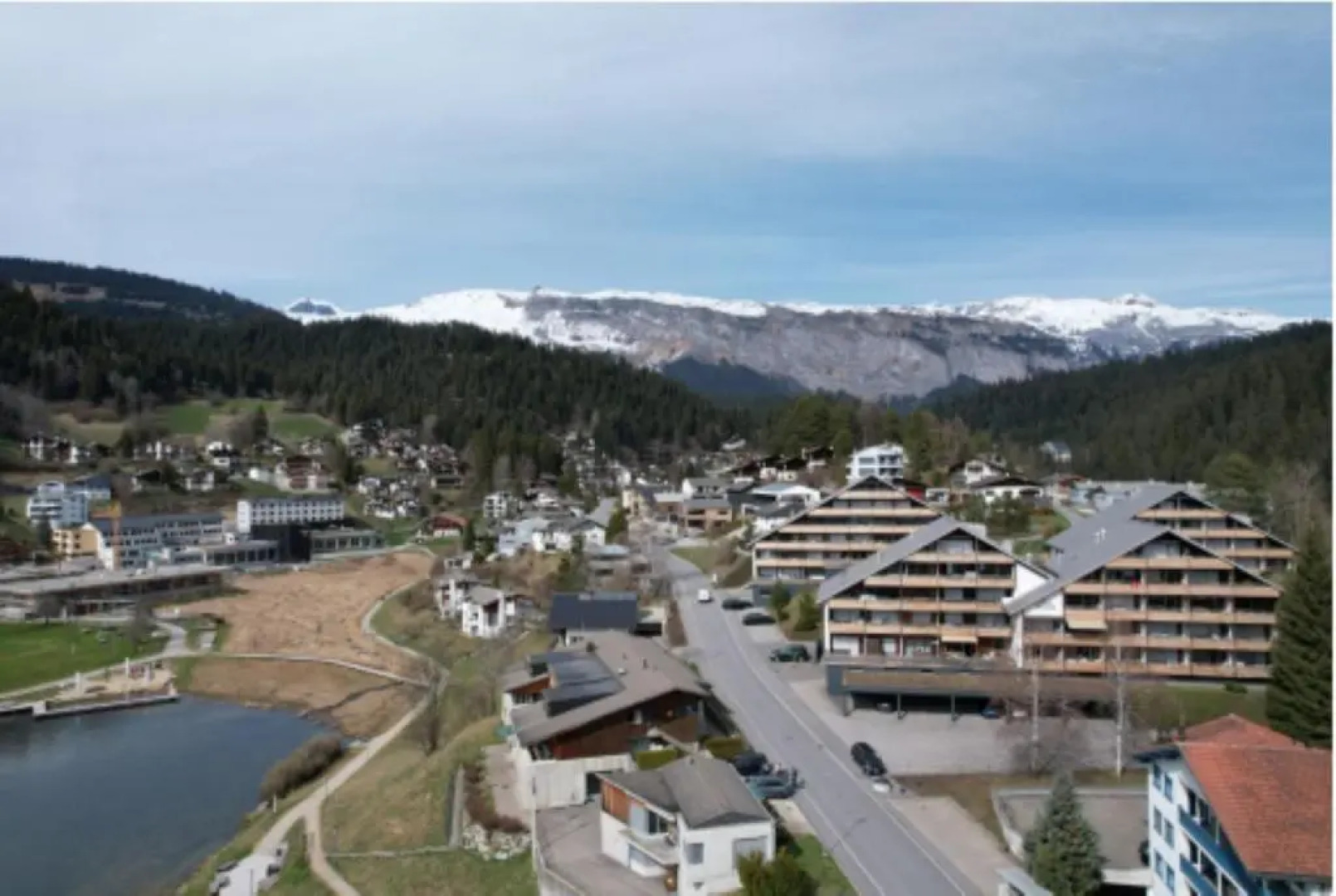 Lovely 1-bedroom vacation studio apartment with pool and sauna