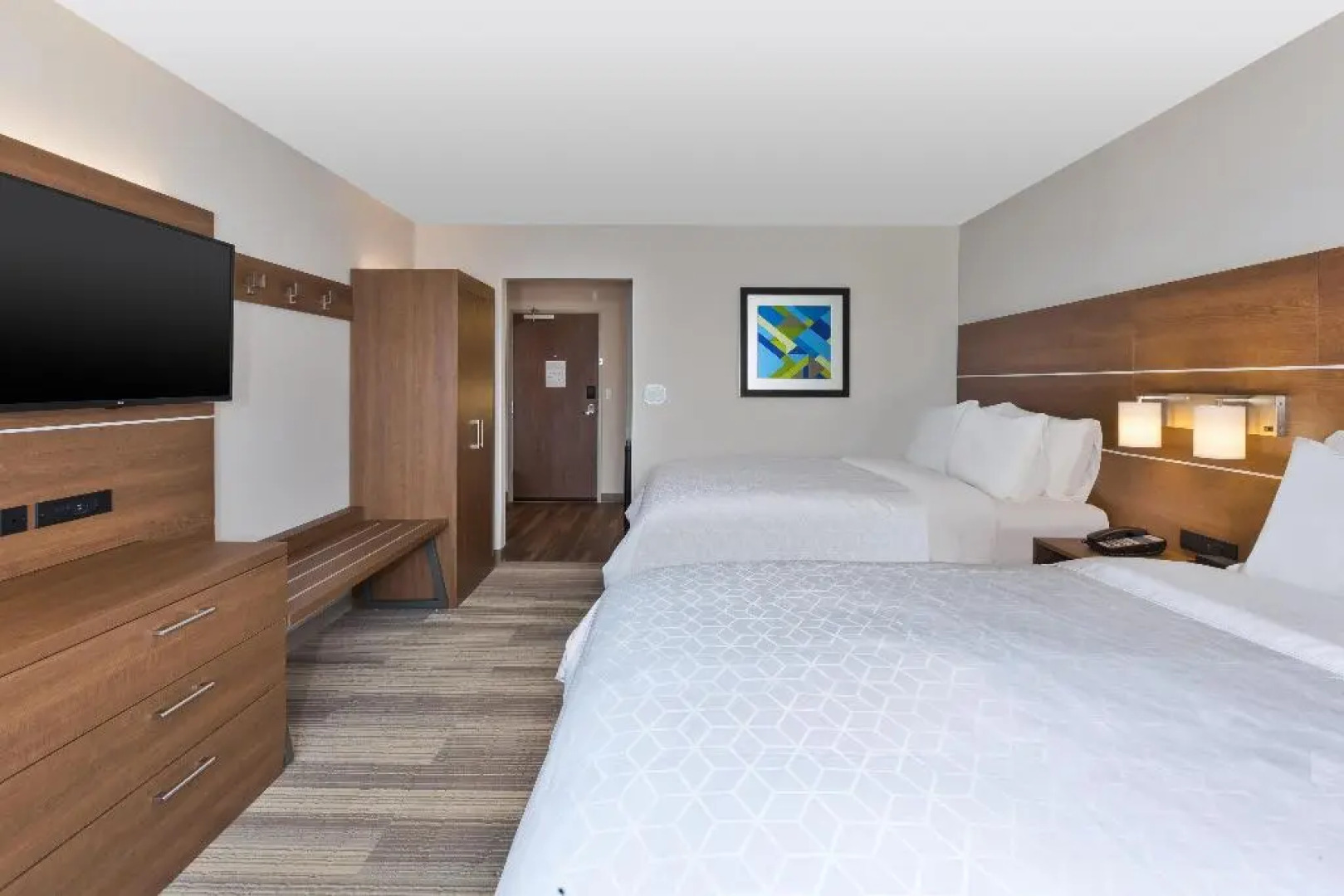 Holiday Inn Express & Suites Eau Claire West I-94 by IHG