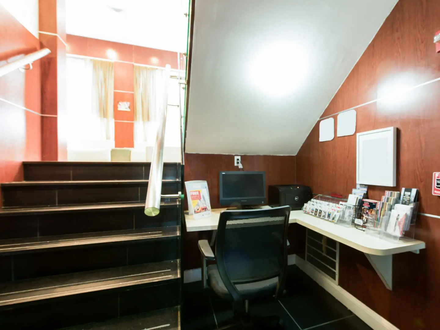 Wyndham Garden Long Island City Manhattan View Hotel