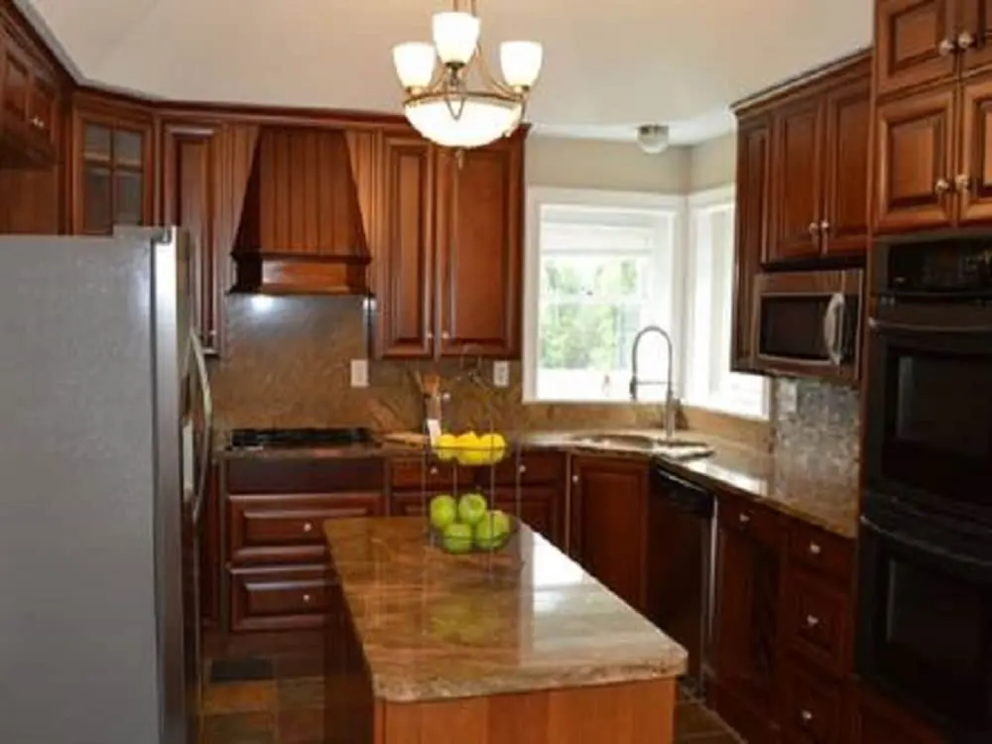 Opis Realty - Custom Metro Atlanta Home