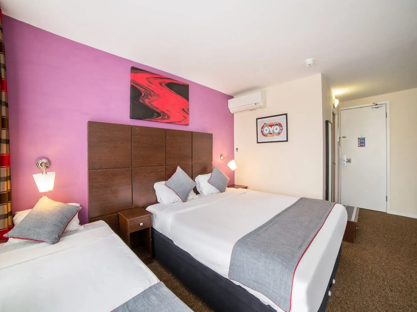 OYO The Chiltern Hotel