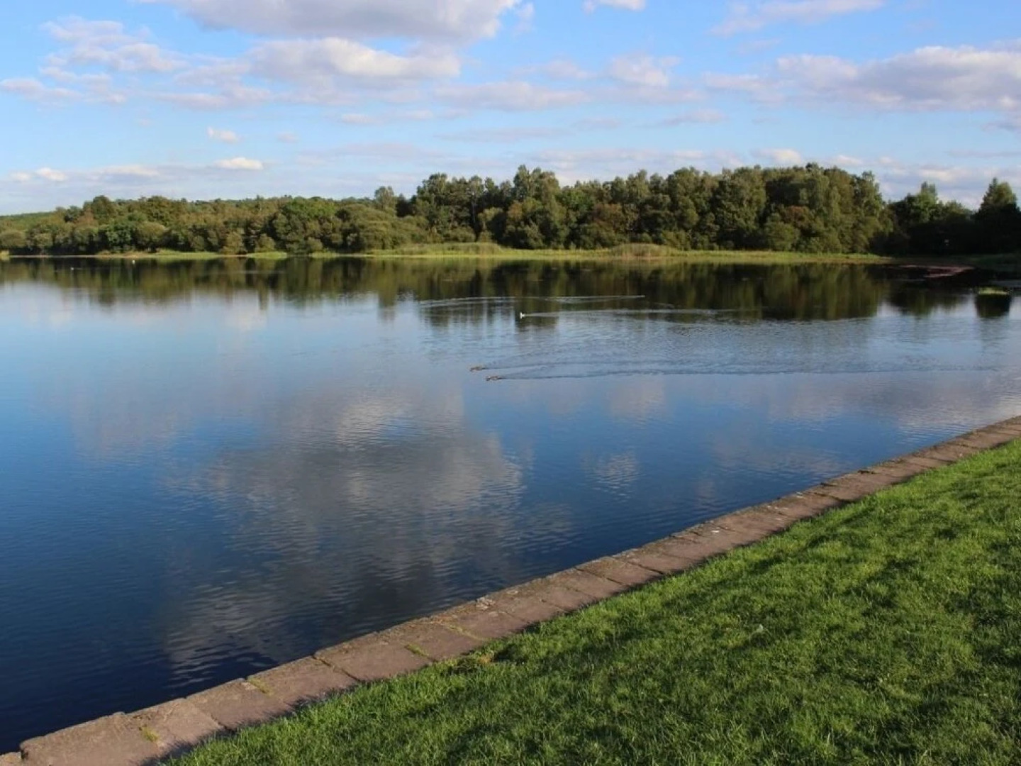 Gartmorn dam Walkers Accommodation