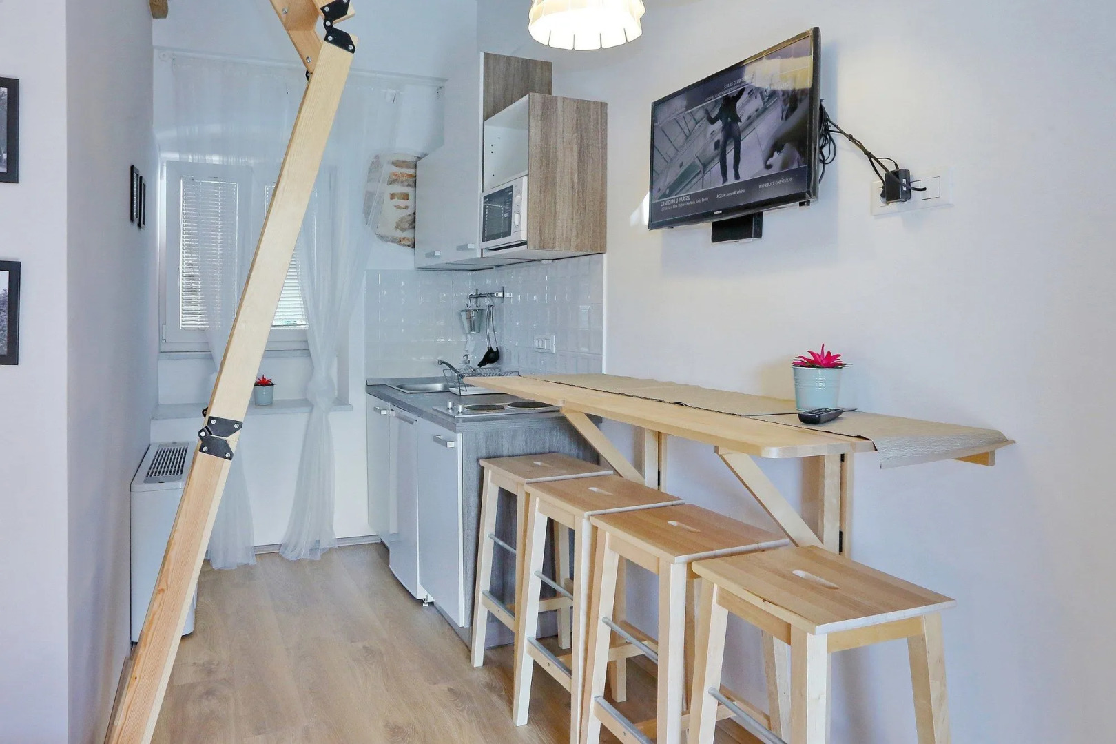 Guverna New City Accommodation