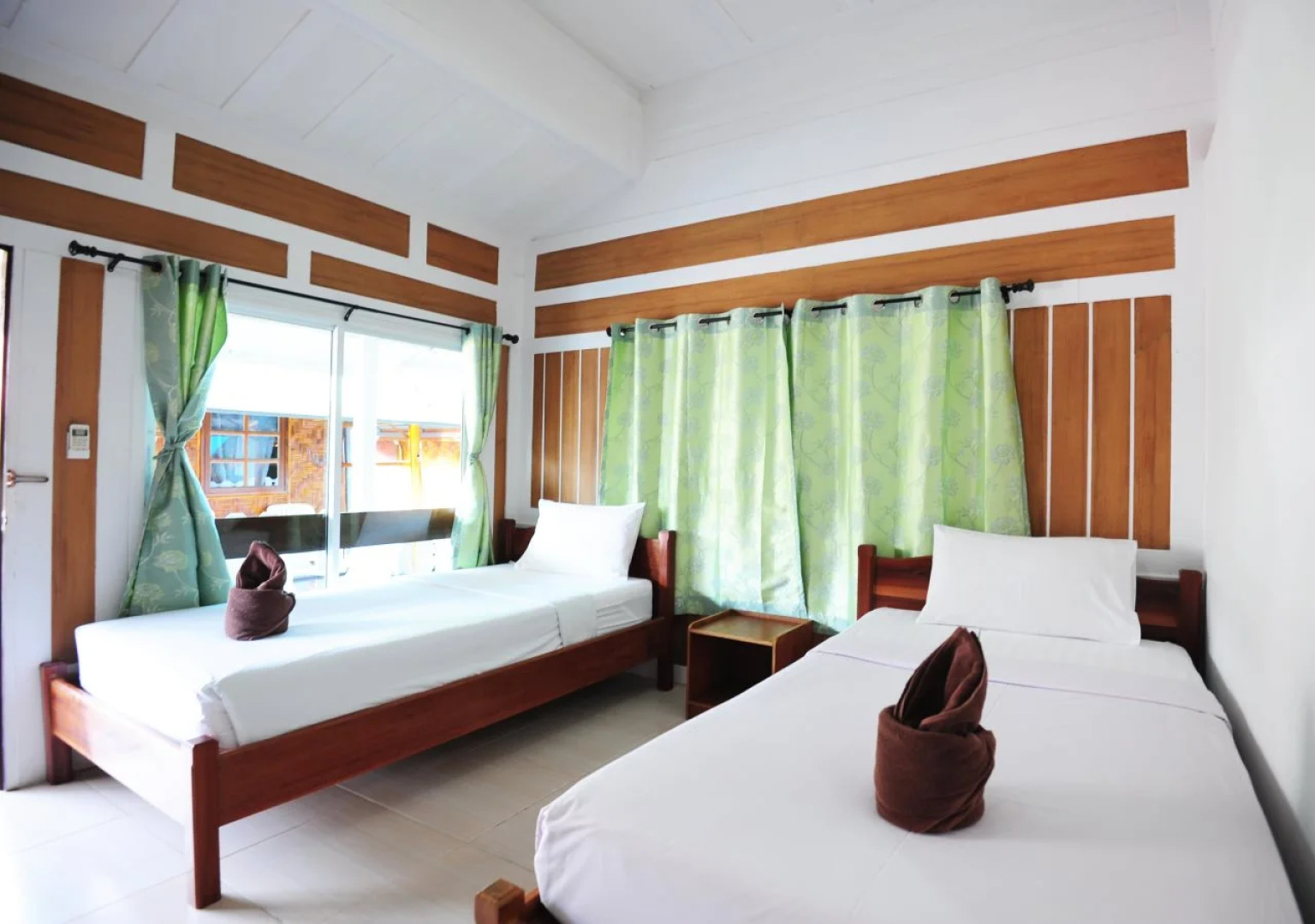 Phi Phi Twin Palms Bungalows