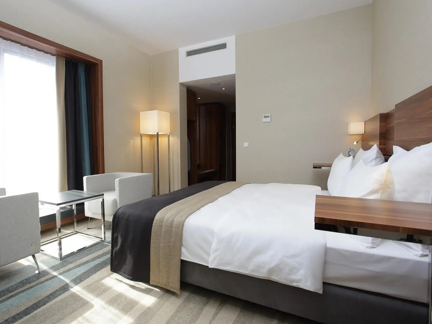 Warsaw Plaza Hotel