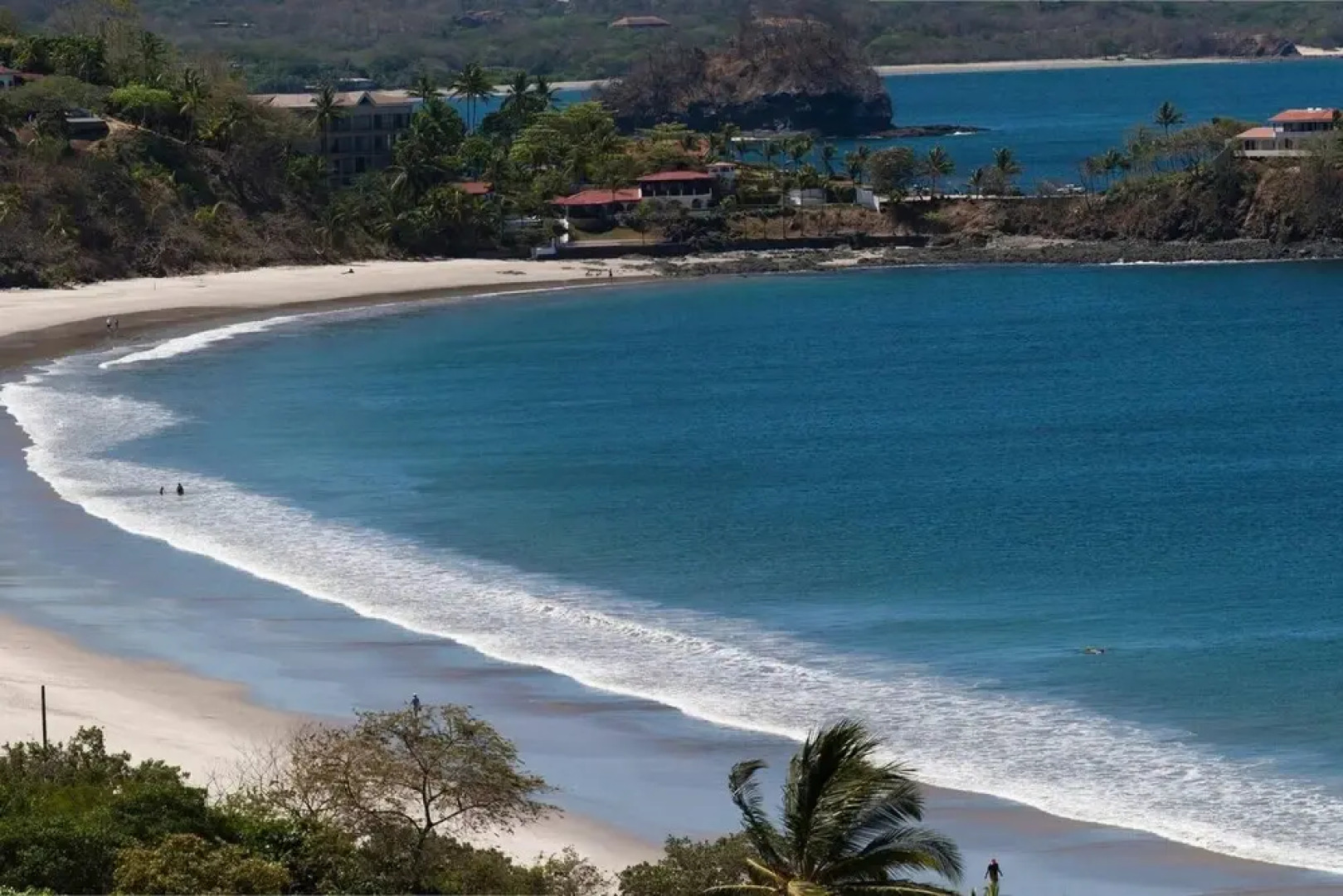 Ocean View Condo - Few minute walk to the beach and restaurants