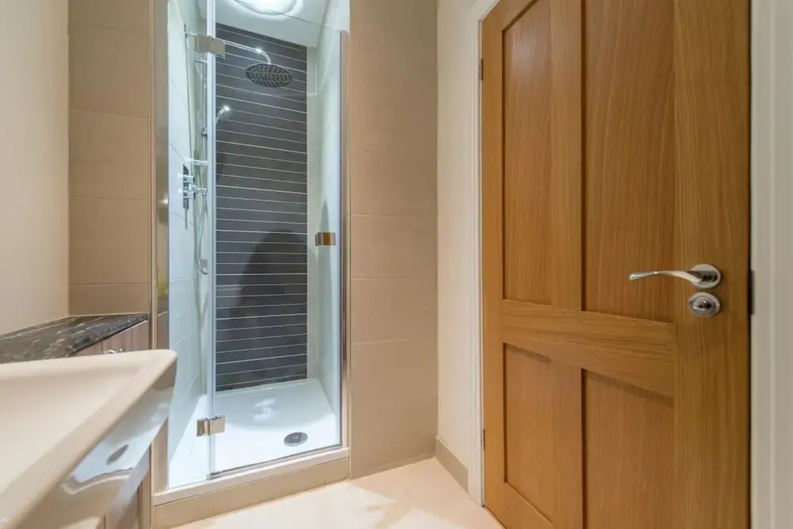 Hampden Apartments - The Elizabeth