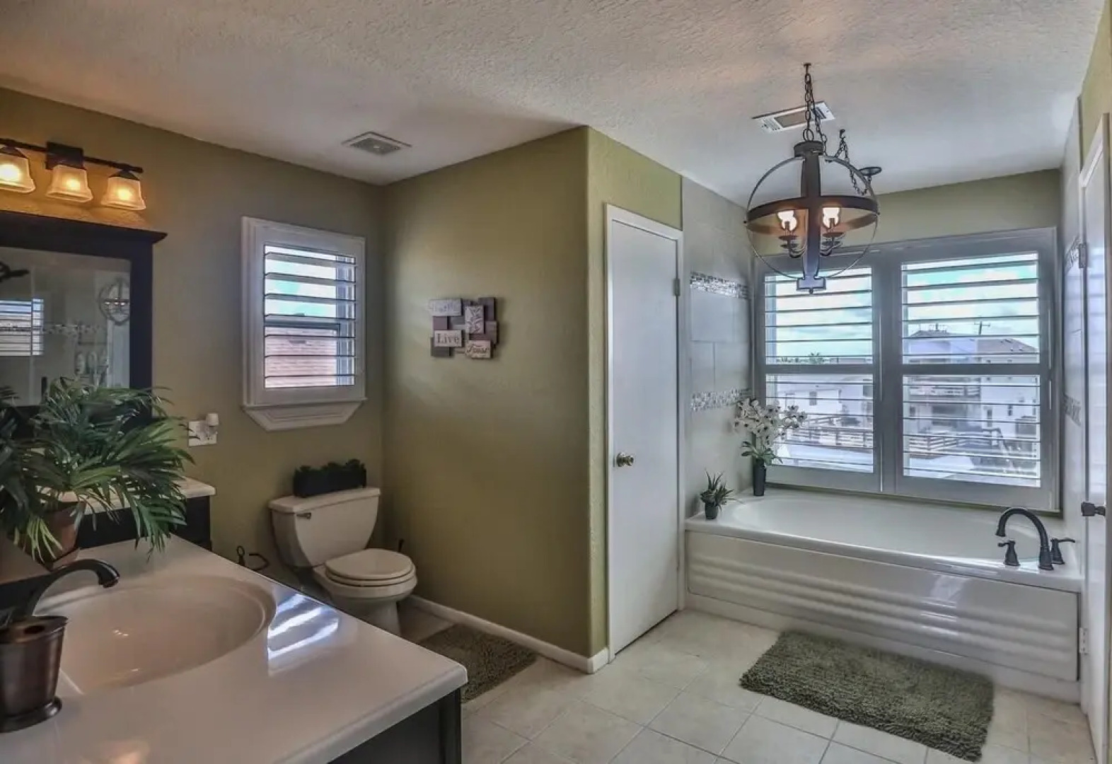 Tropical Oasis In Beautiful Galveston-tiki Island 3 Bedroom Home by Redawning