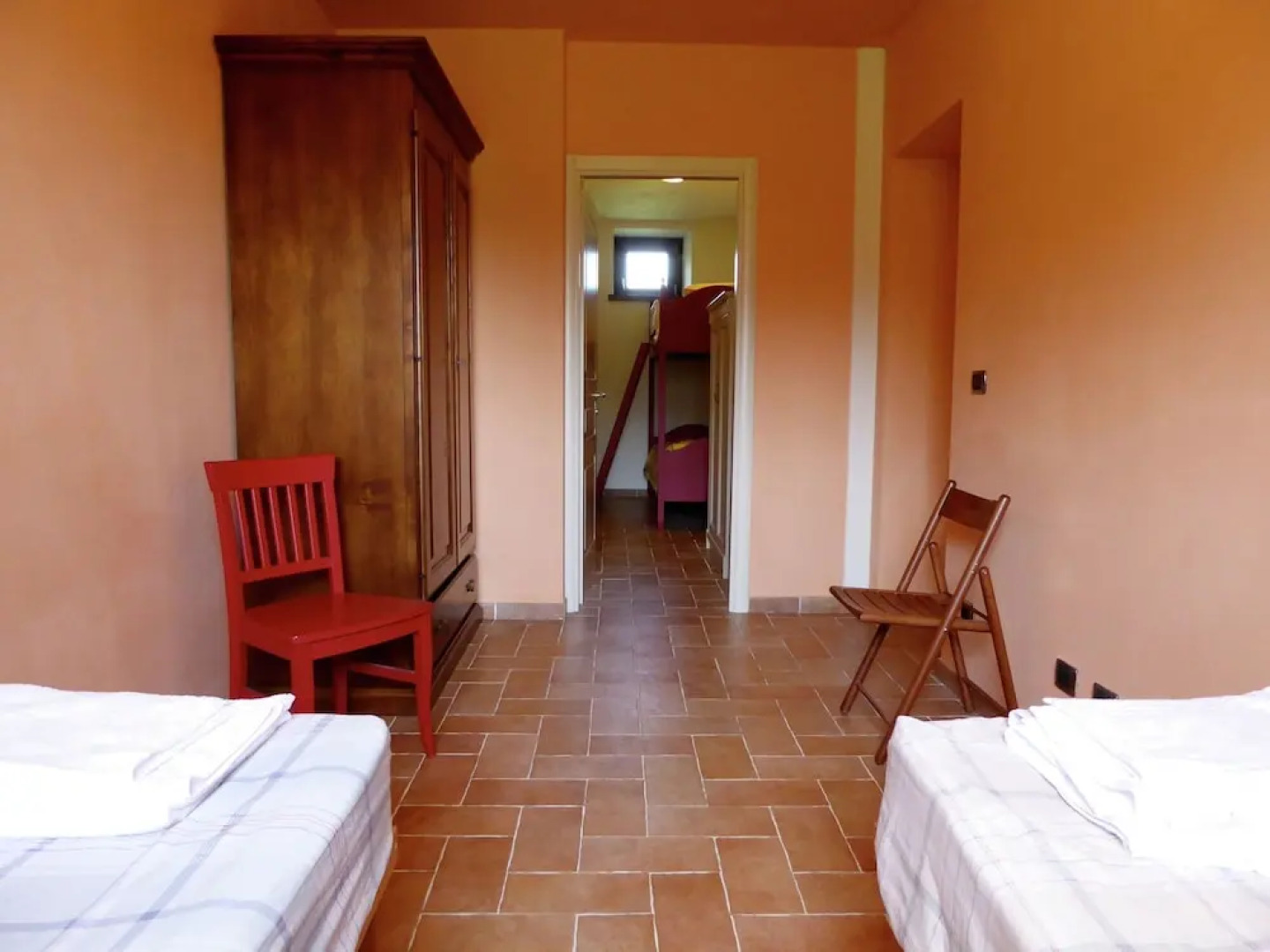 Scenic Home in Camporgiano With Swimming Pool