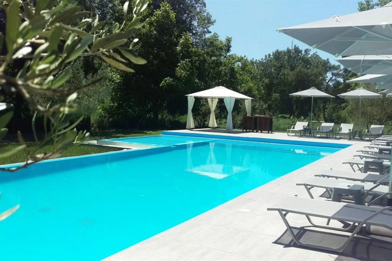 Sani Woods Apartments