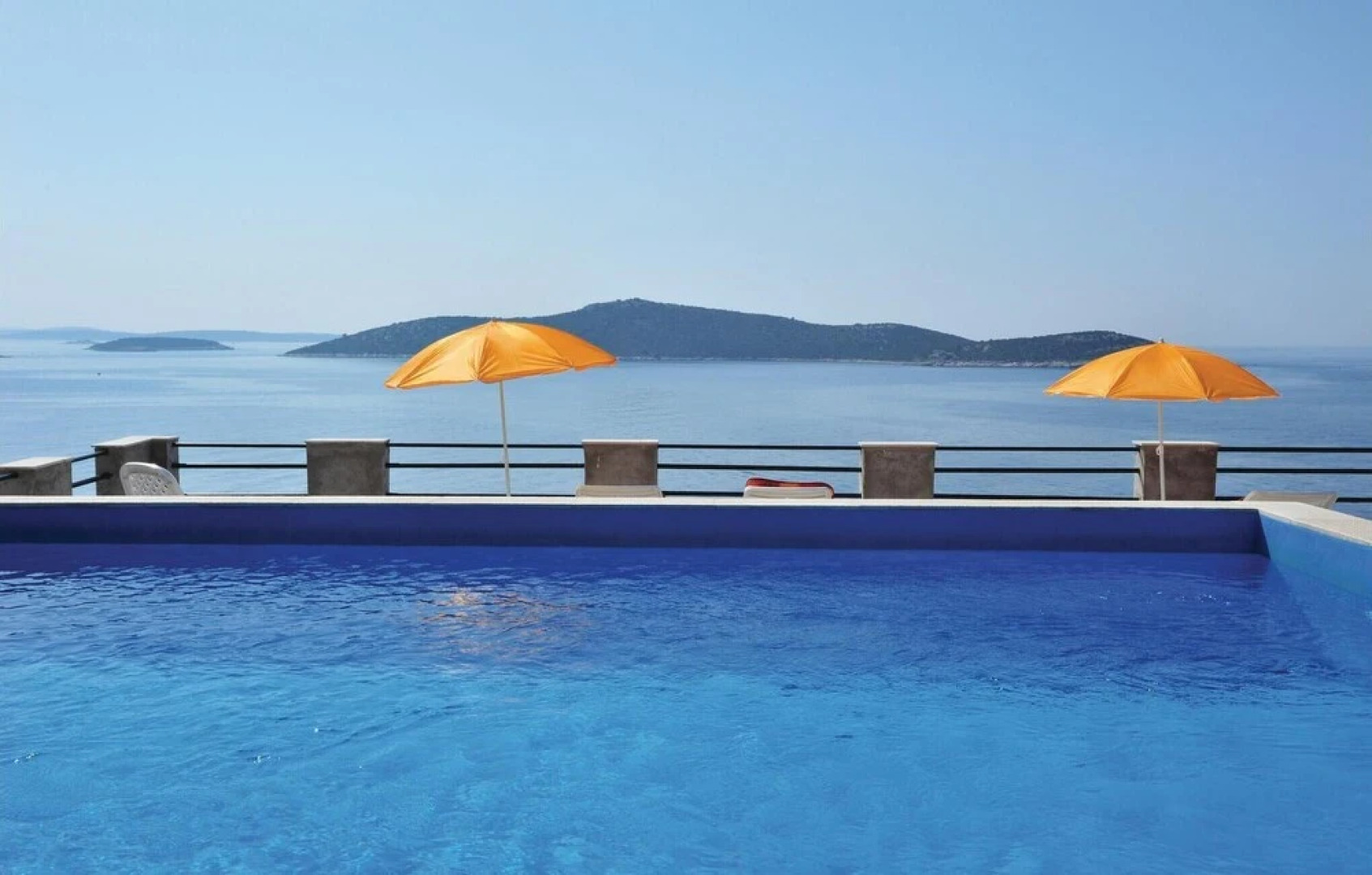 Amazing Home in Sevid With Wifi and 9 Bedrooms