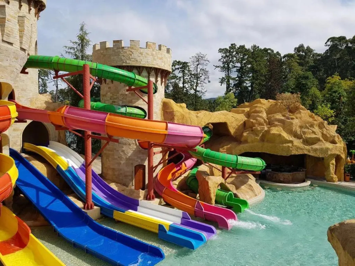 Dreamland Oasis 9 Chakvi