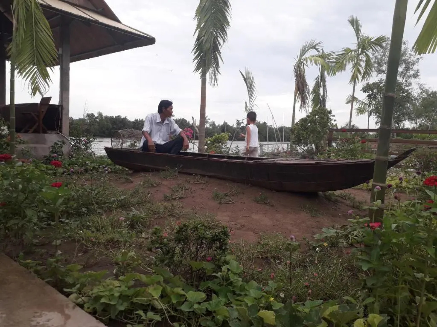 Hong thai River side homestay