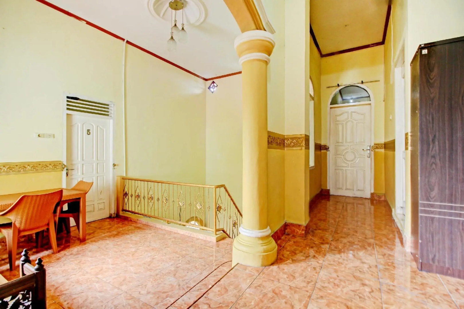 OYO 90307 Fj Alfaeyza Kost