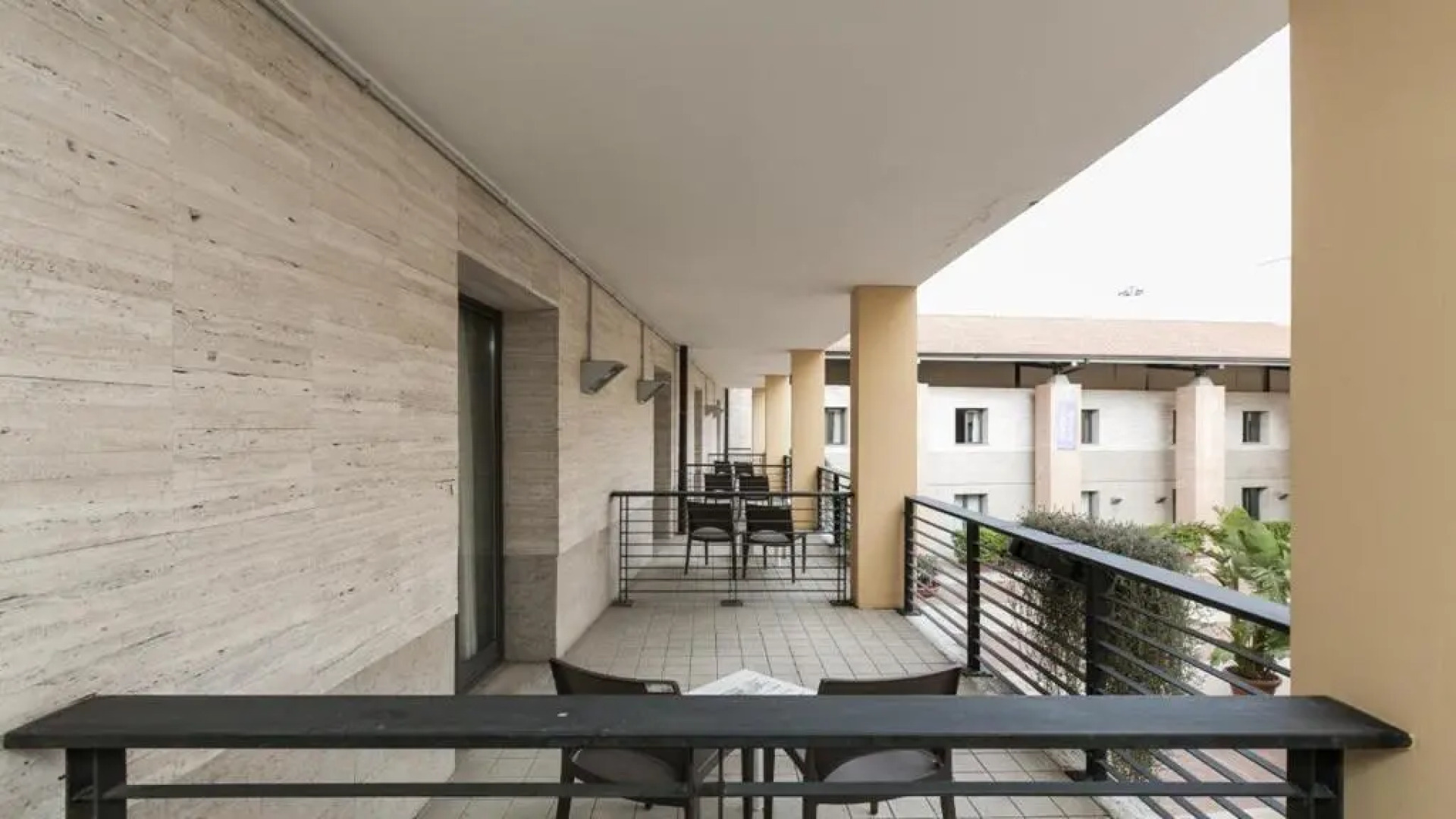 Отель B&B Hotel Roma Tuscolana San Giovanni