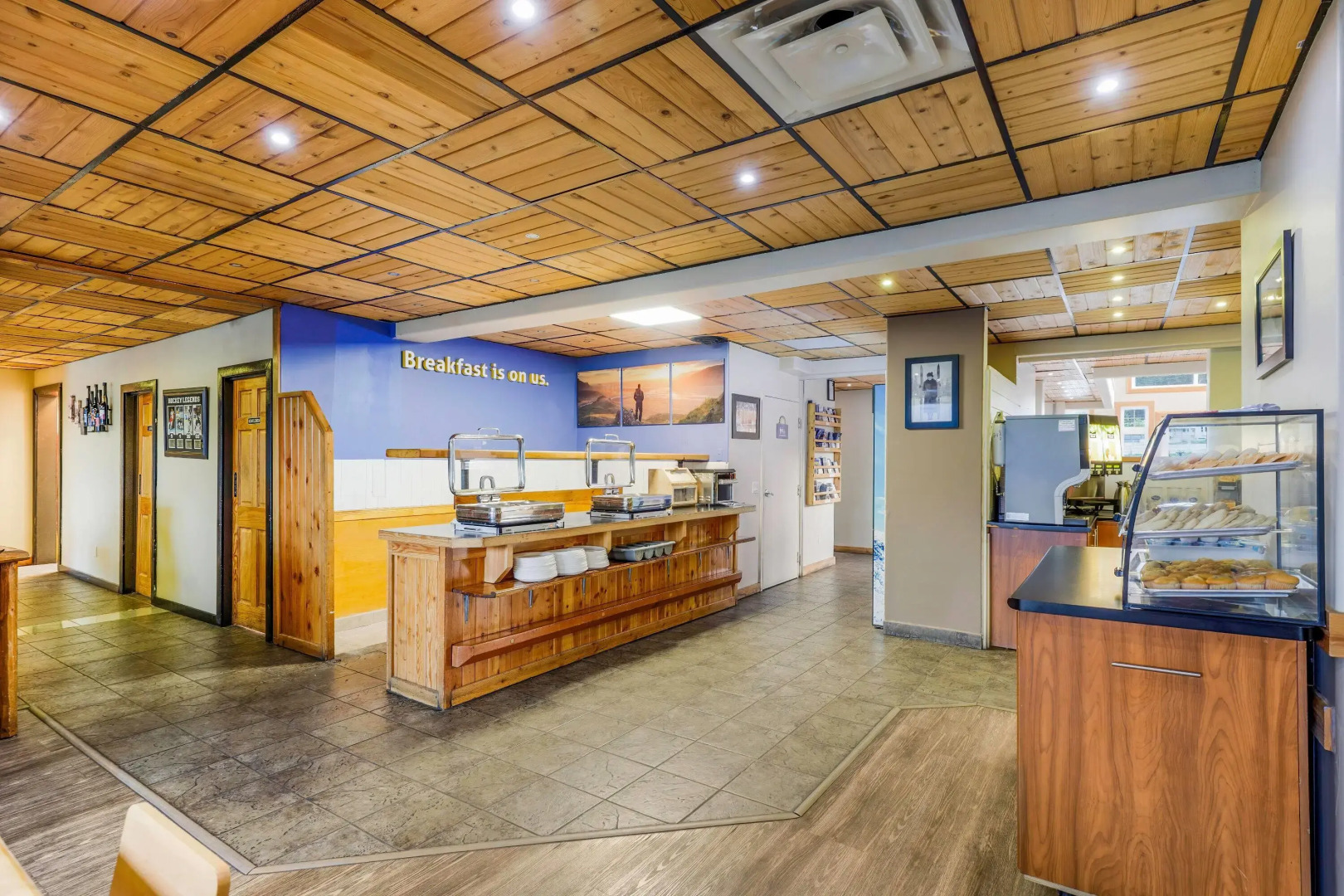 Days Inn by Wyndham Golden