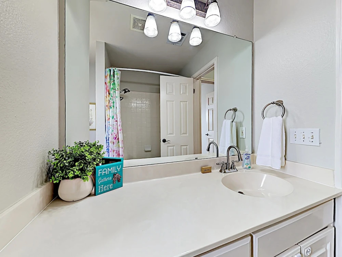 10807 Dripping Springs - 3 Br Home