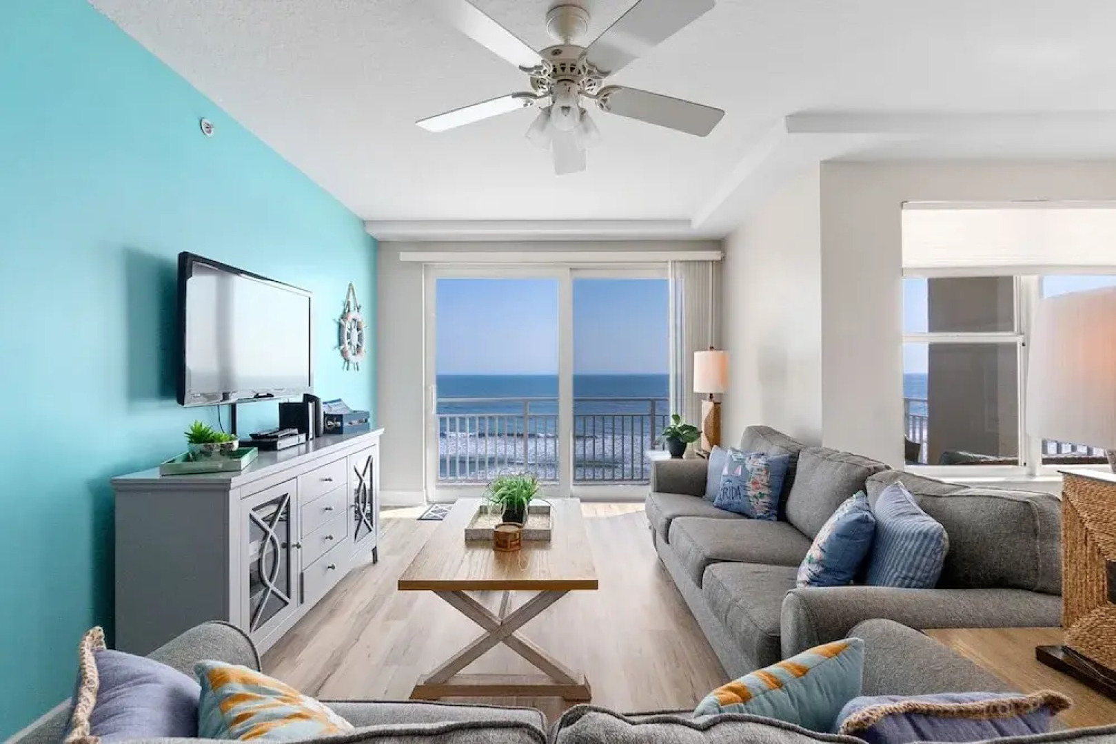 Oceanview Condo Daytona Shores 3 bed 3 Bath