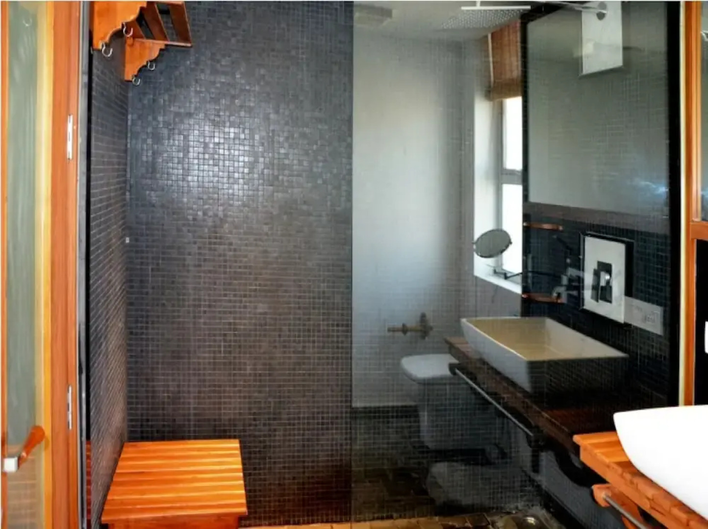 Aarivaa Luxury Designer Home Stay