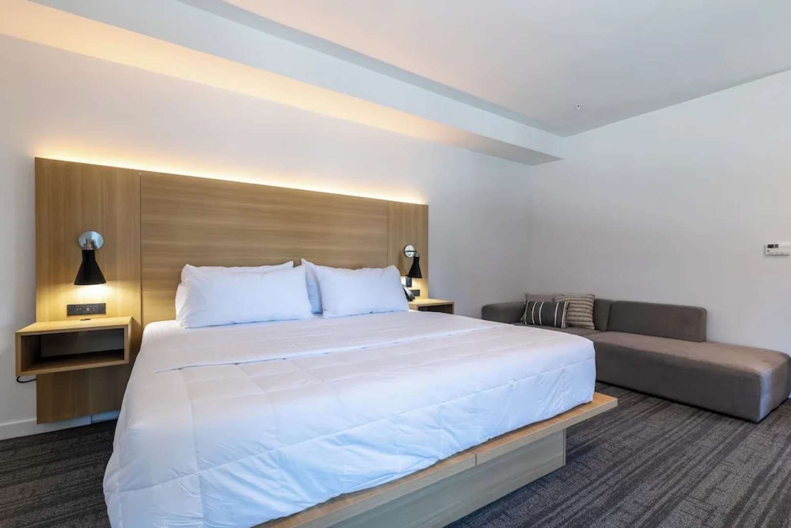 Hotel Mai Downtown Long Beach