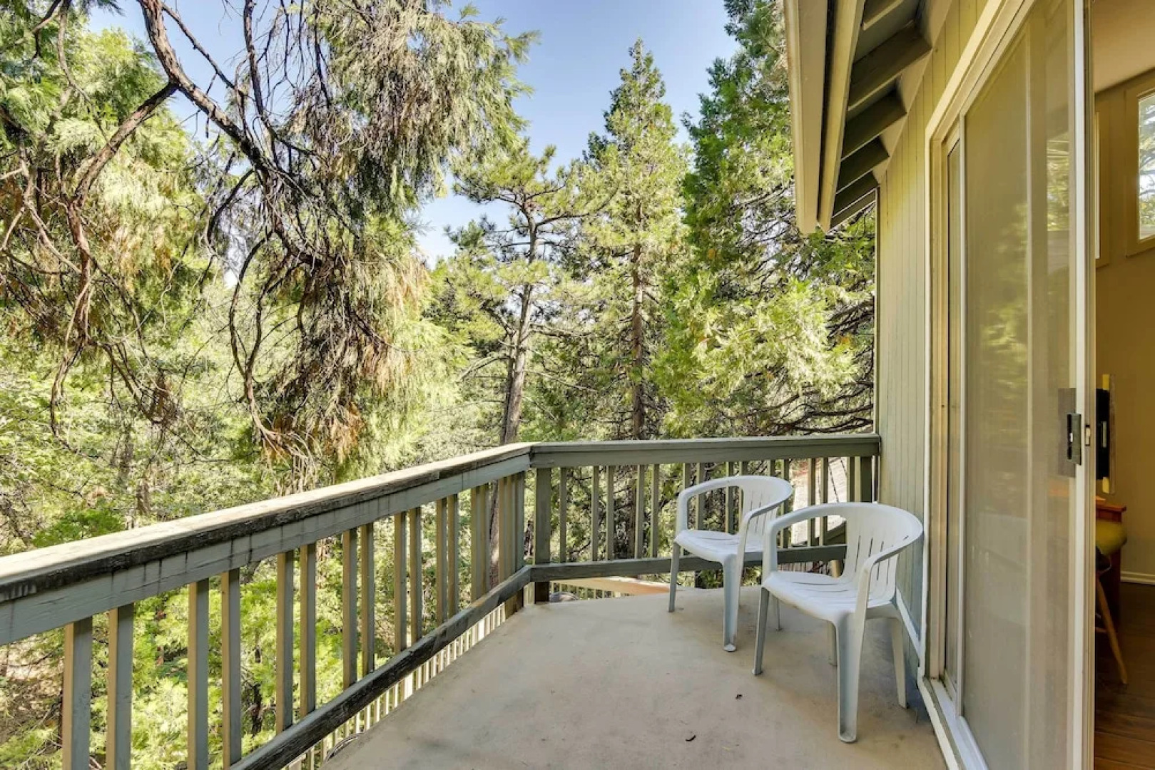 'peaceful Pines' Running Springs Home w/ 3 Decks