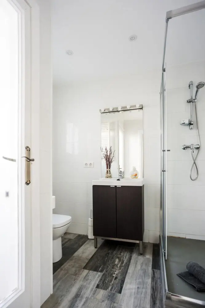 BBarcelona Mediterranean Beachfront Apartment