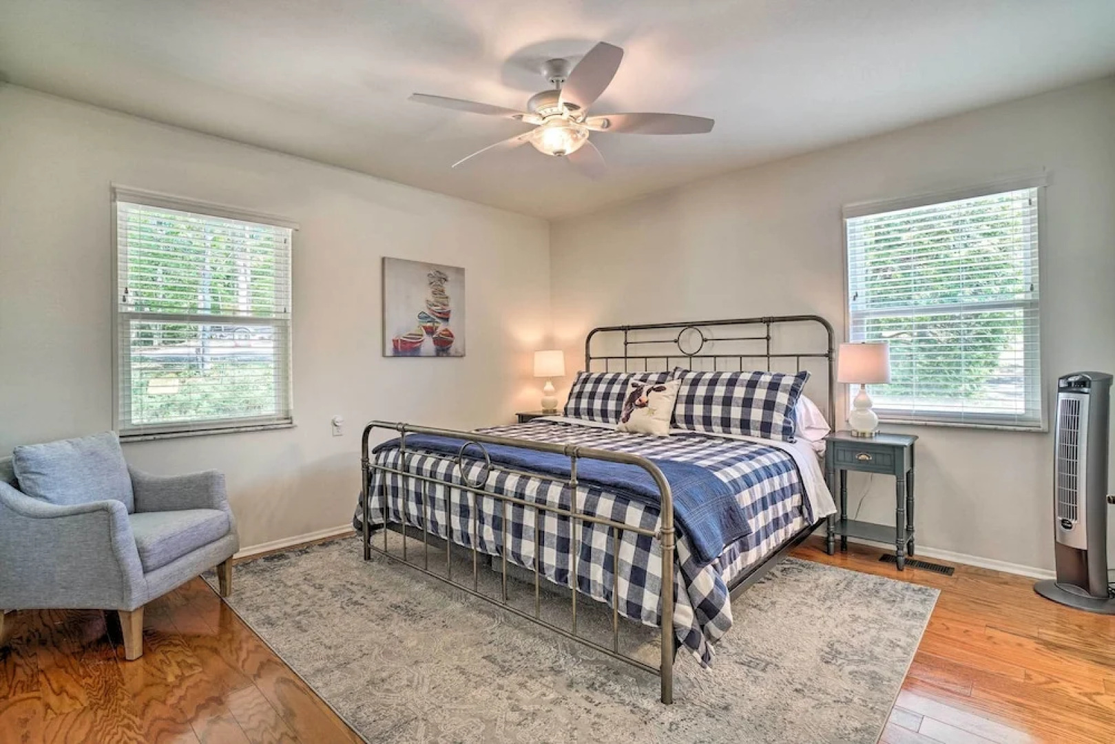 Hayesville Lake Getaway w/ Balcony & Mtn Views!