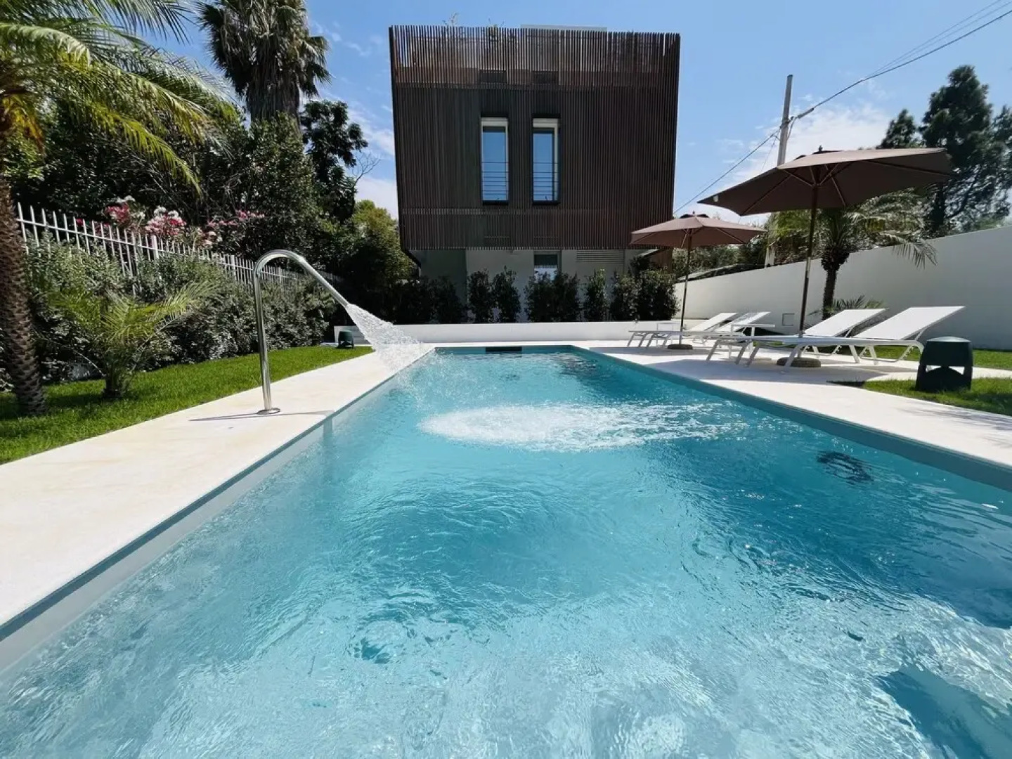 Marina Boutique Rooms