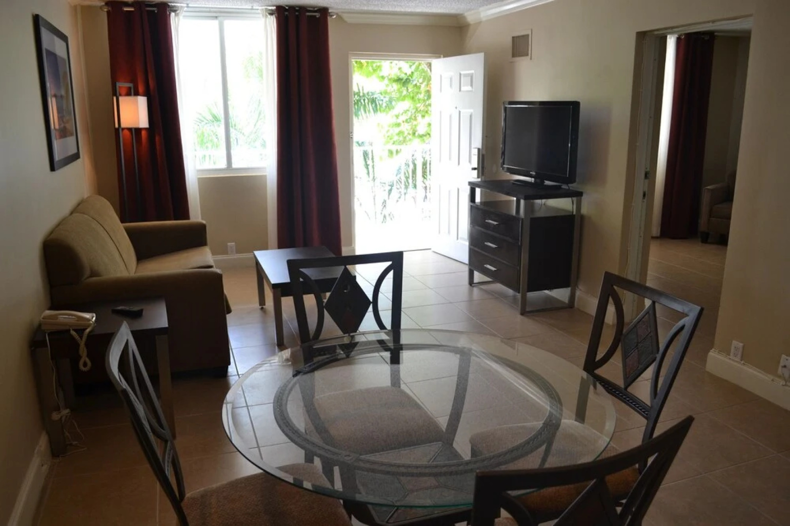 Econo Lodge Inn & Suites Fort Lauderdale North