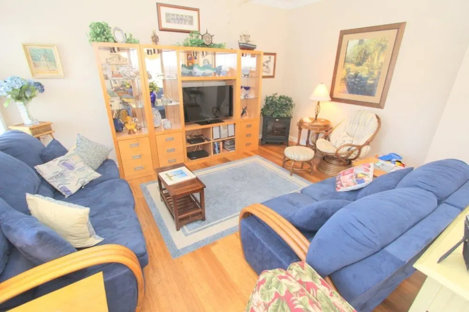 37488 Kaitlyn Dr Oyster Bay by Long & Foster