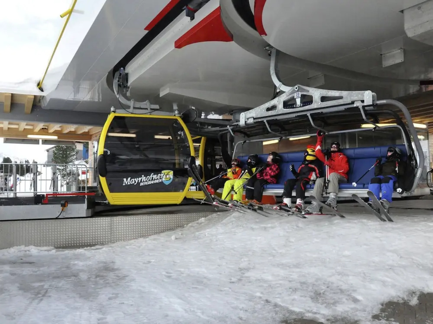 Welcoming Apartment in Ramsau im Zillertal near Ski Area