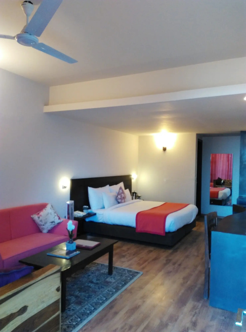 WoodSmoke resort & Spa