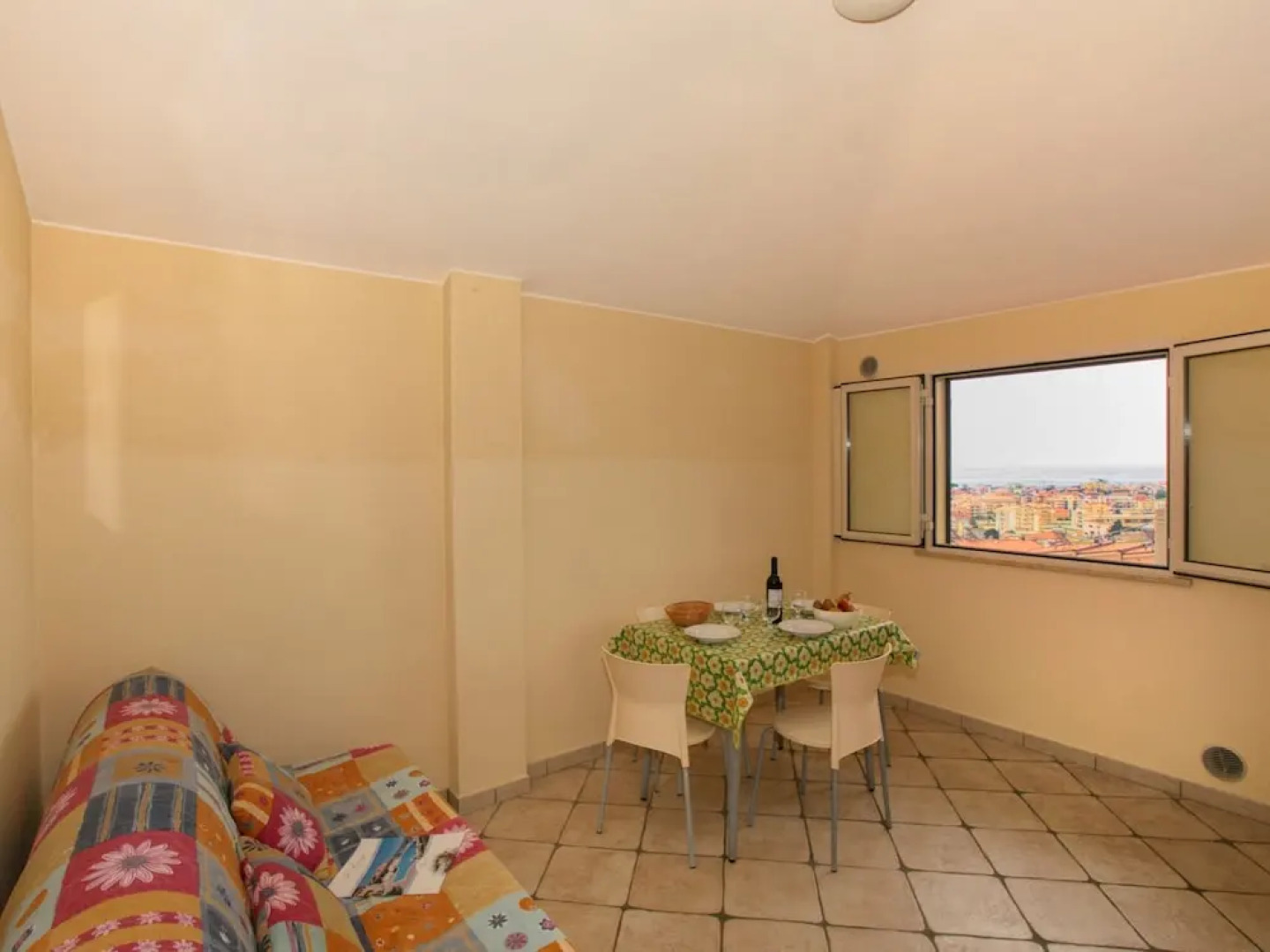 Cozy Holiday Home in Tortoreto near Sea