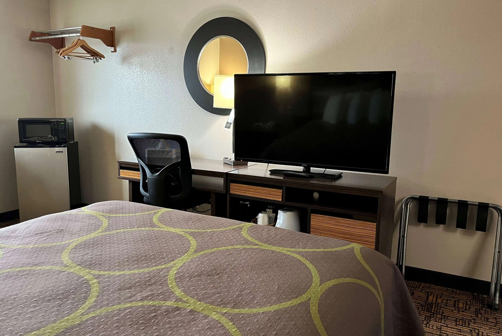 Super 8 by Wyndham Indianapolis/Emerson Ave