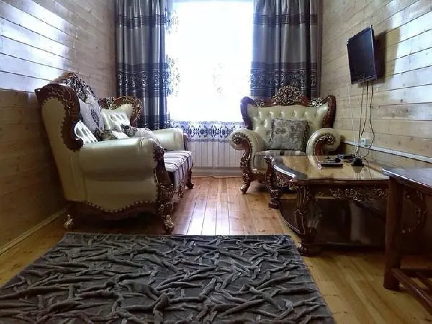 Hotel Bargudzin Tokum