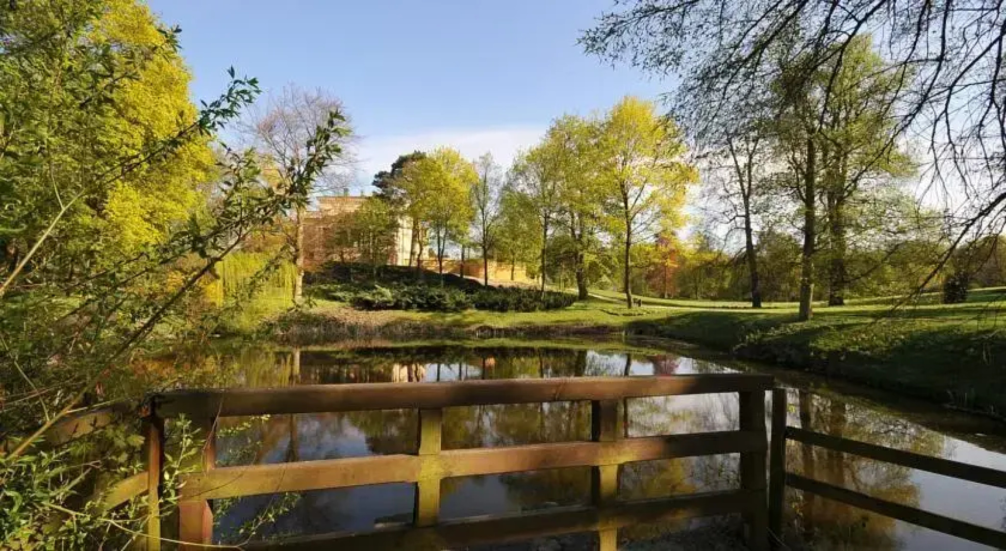 Zespół Pałacowo-Parkowy w Ostromecku