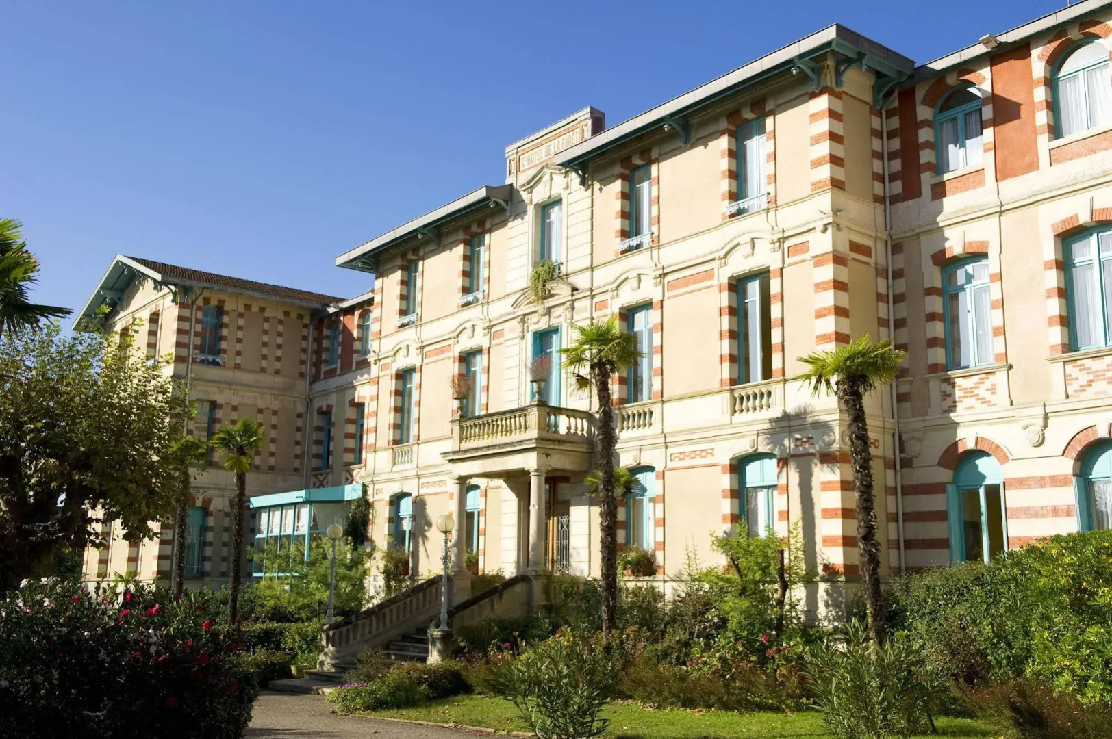 Résidence de Tourisme Vacances Bleues Villa Régina