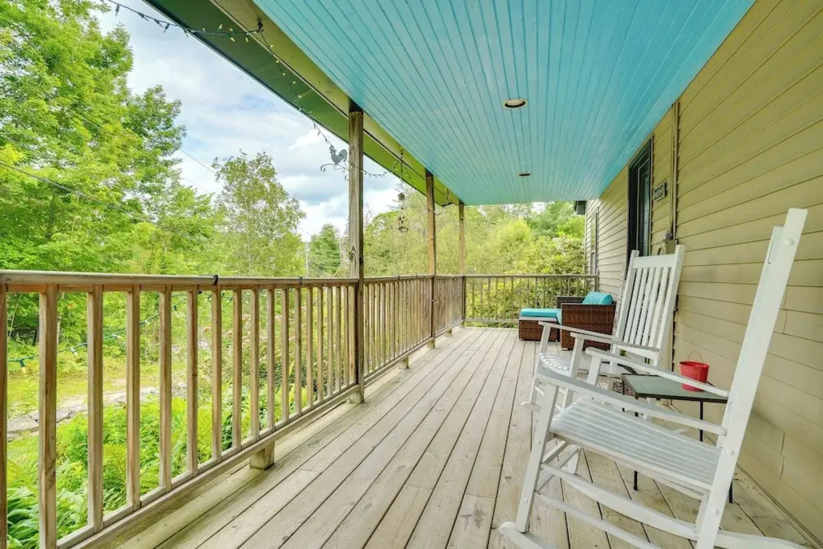 Londonderry Retreat ~ 3 Mi to Lowell Lake!