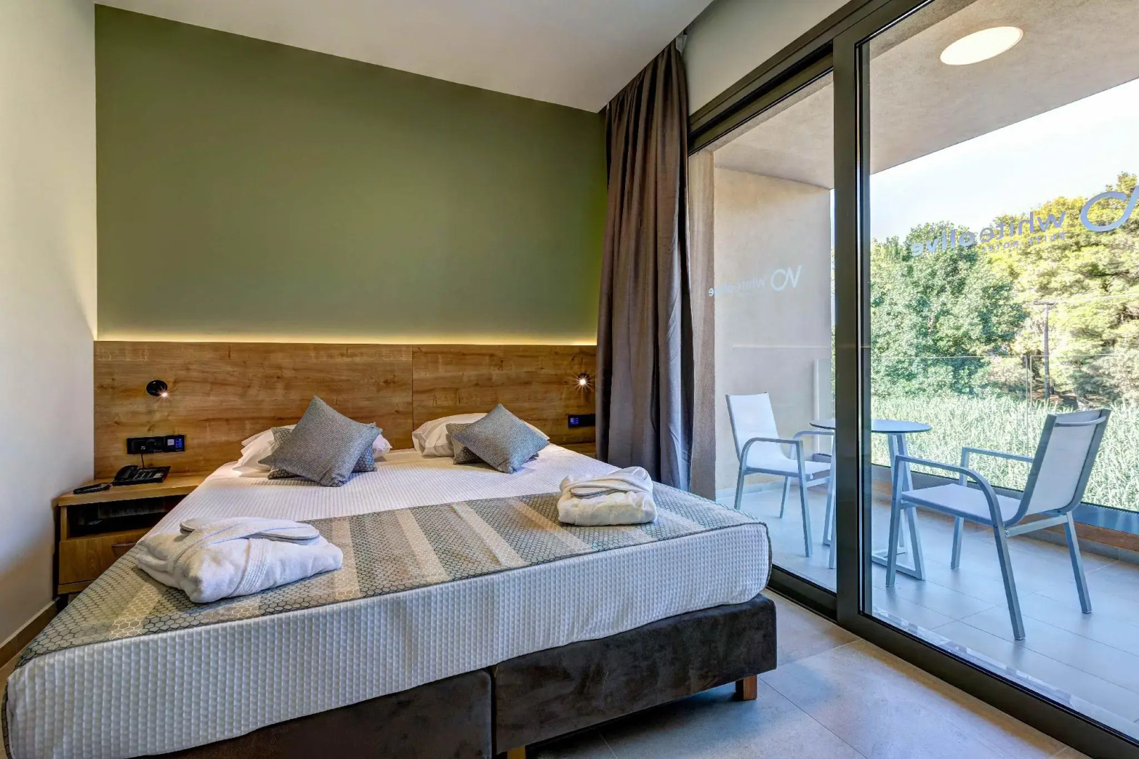 White Olive Elite Laganas - All Inclusive