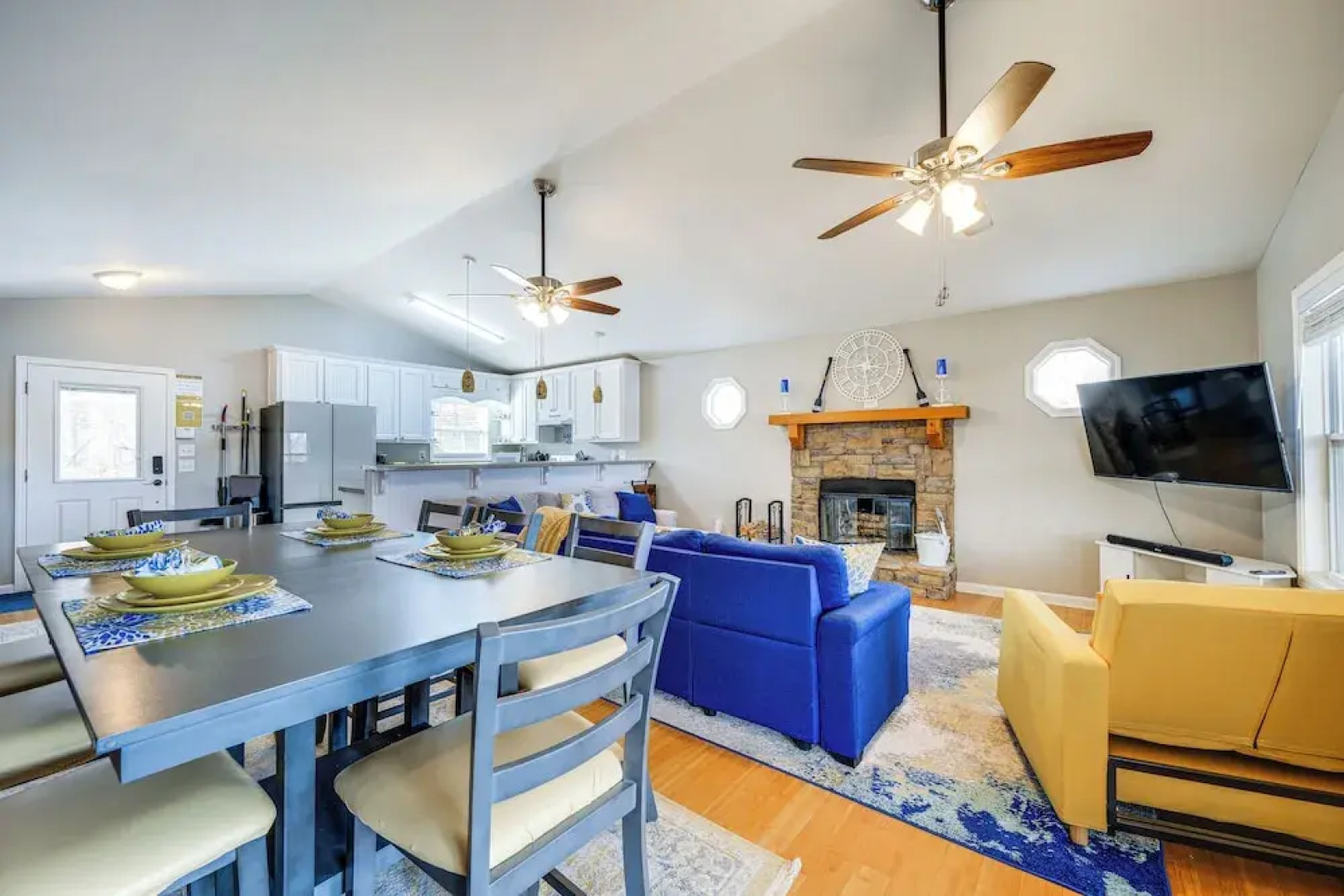 Lakefront Eatonton Getaway w/ Dock & Grill!