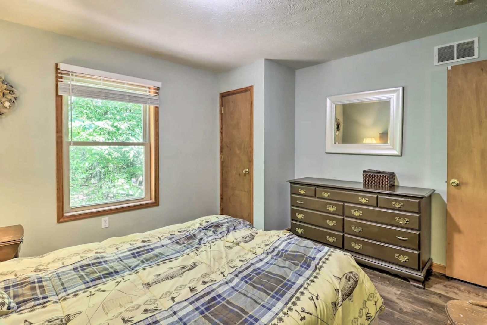 Deck, Hot Tub & Game Room: Lake Harmony Home