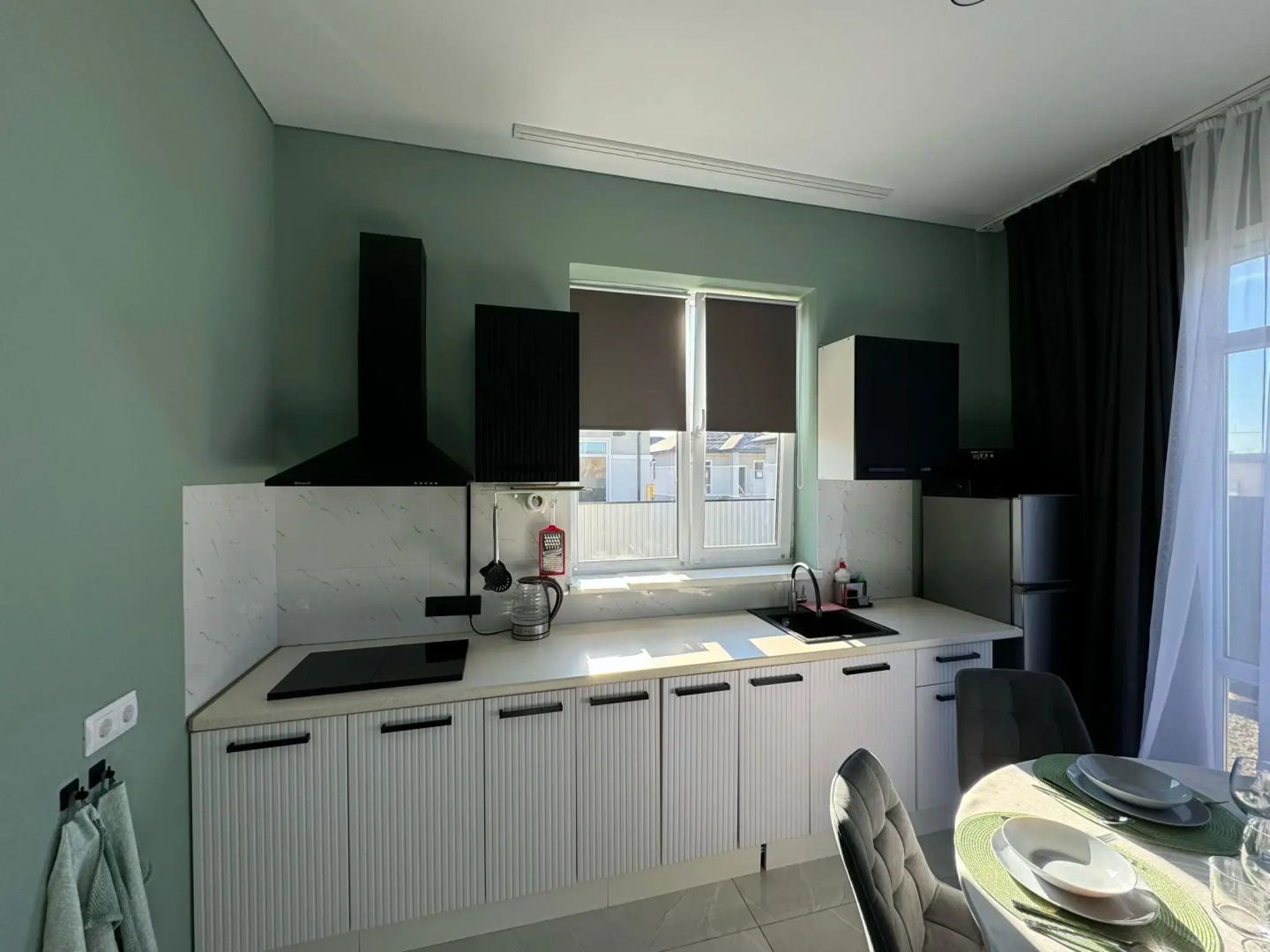 Коттедж "Небо" с подогреваемым бассейном и сауной