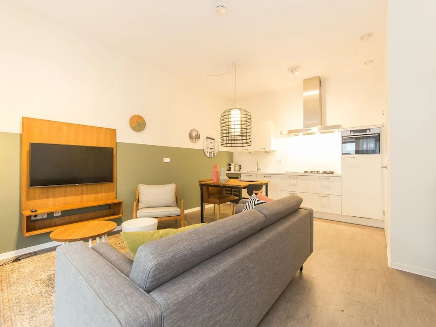 Luxurious Apartment With Bubble Bath