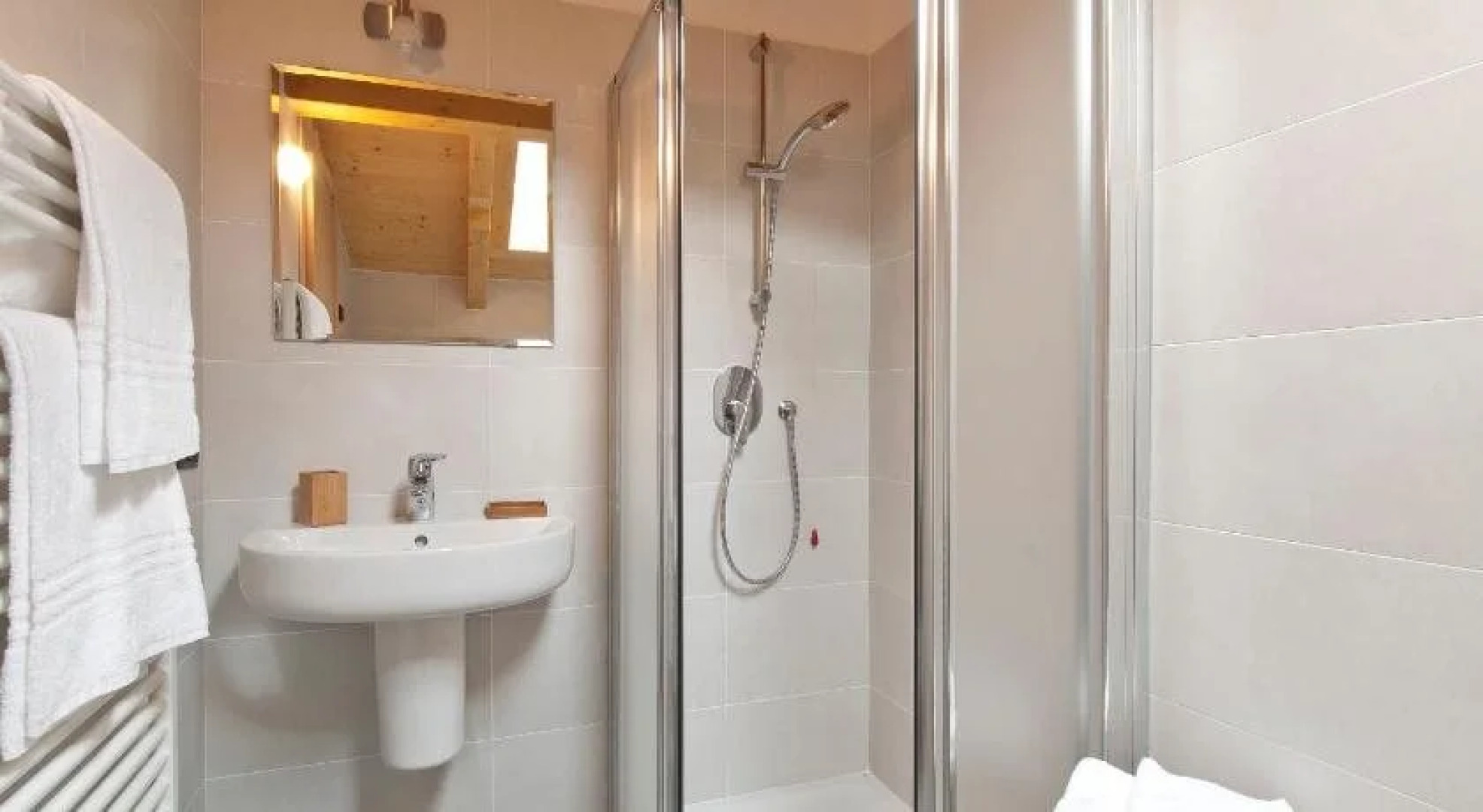 Helianthus Residence