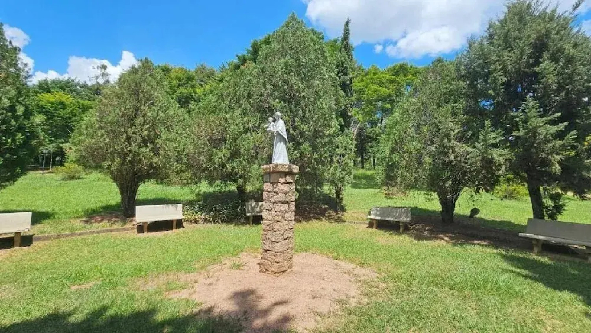 Siloé Hotel by Concavus