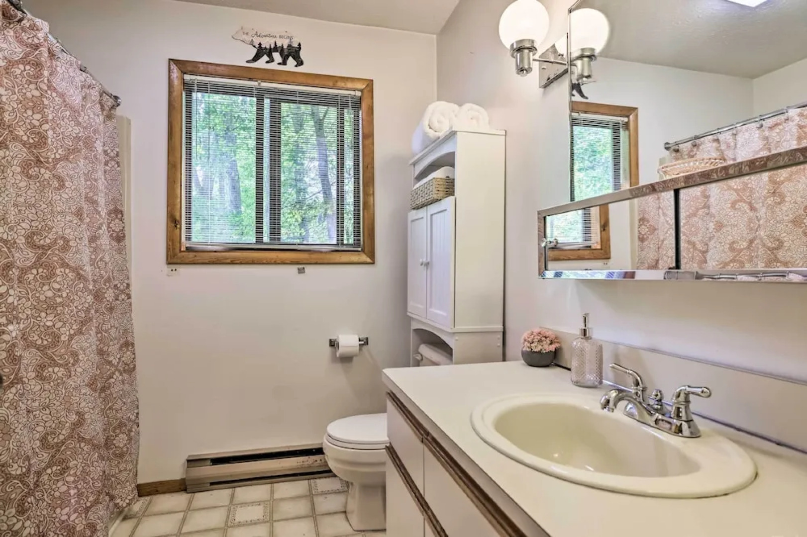 'resting Bear Chalet' w/ Community Amenities!